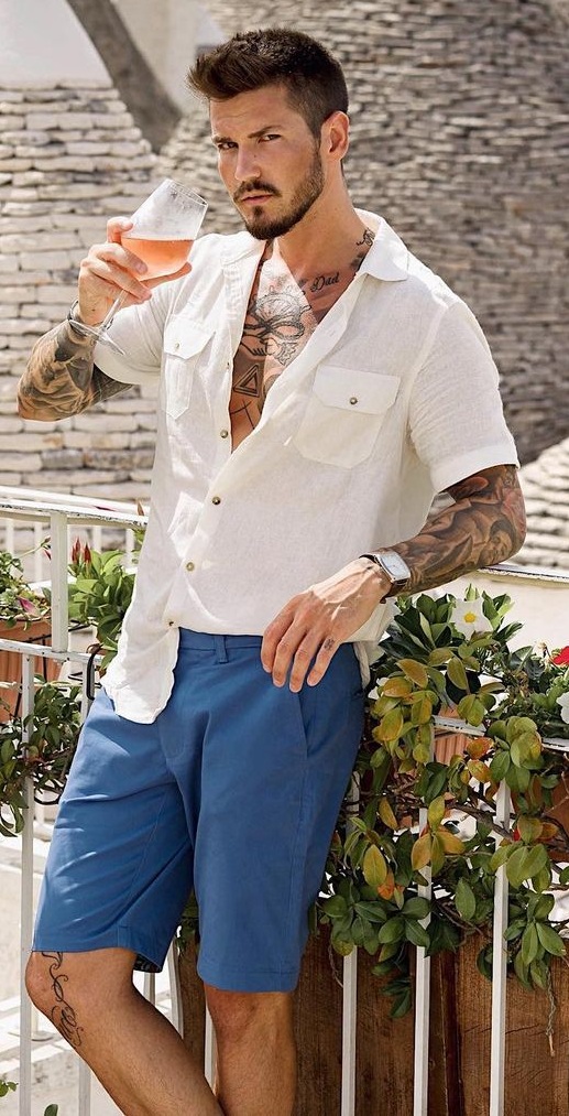 Amazing White Shirt and Blue Shorts To Try This Summer 2021