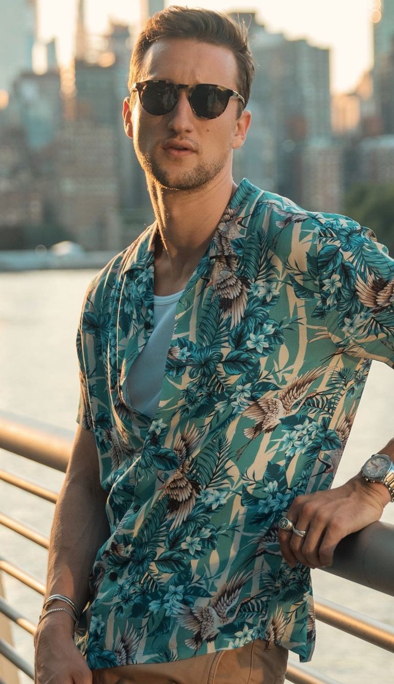 14 Best Floral Shirt Outfit Ideas