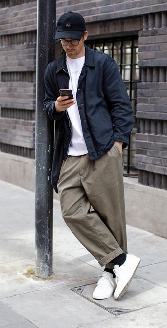 5 Ways To Style Baggy Trousers
