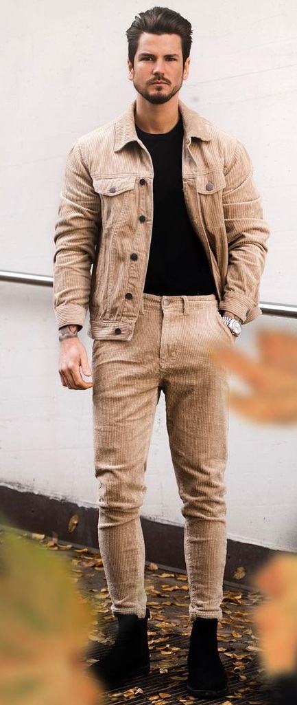 Cool Khaki Jacket and Trouser Outfit for Men