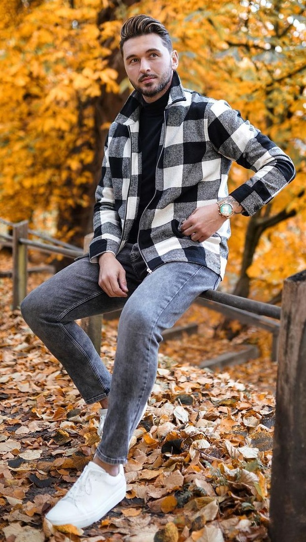 Plaid Jacket - Plain Tee-Denim Jeans- Outfit-For-Fall