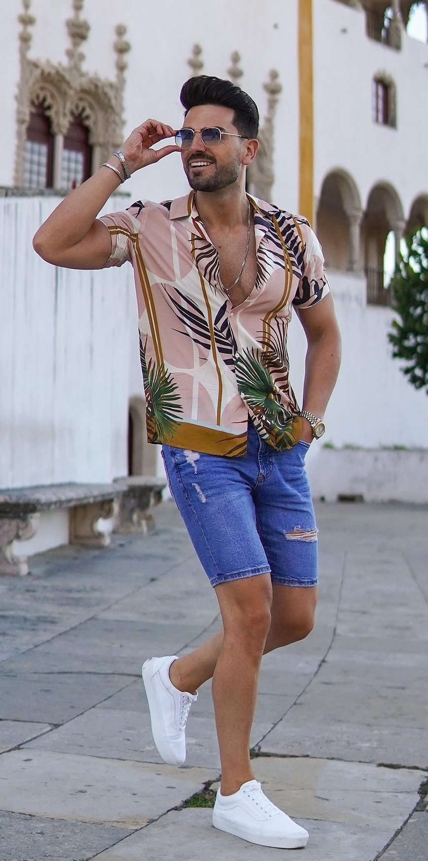 Printed Shirts _ Ripped Shorts weekend getway outfit inspos for men