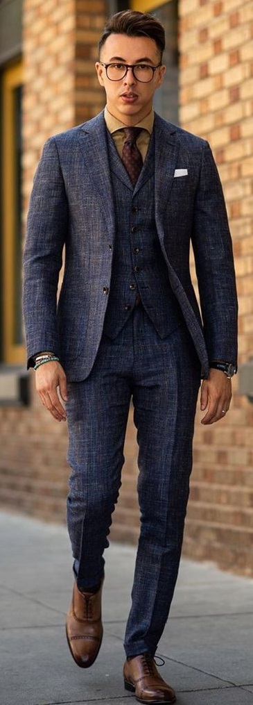 a classic suit and tie for your birthday outfit