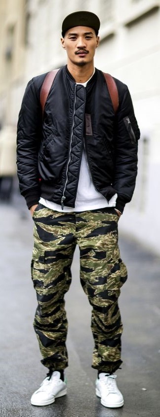 Loose Fit Cargo Pants