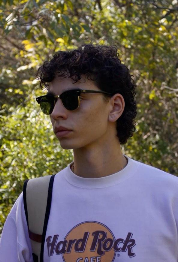 Medium Mullet Haircut Look