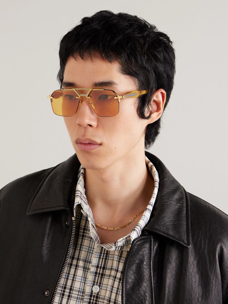 Retro Aviators with a Modern Twist