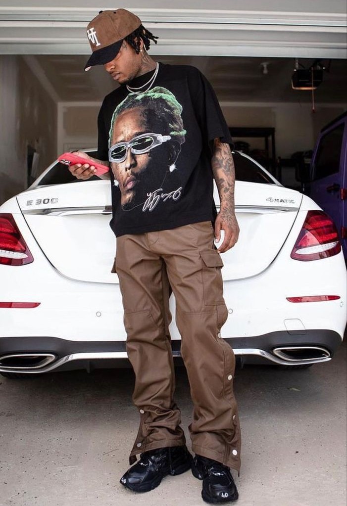 Streetwear Cool with a Snapback